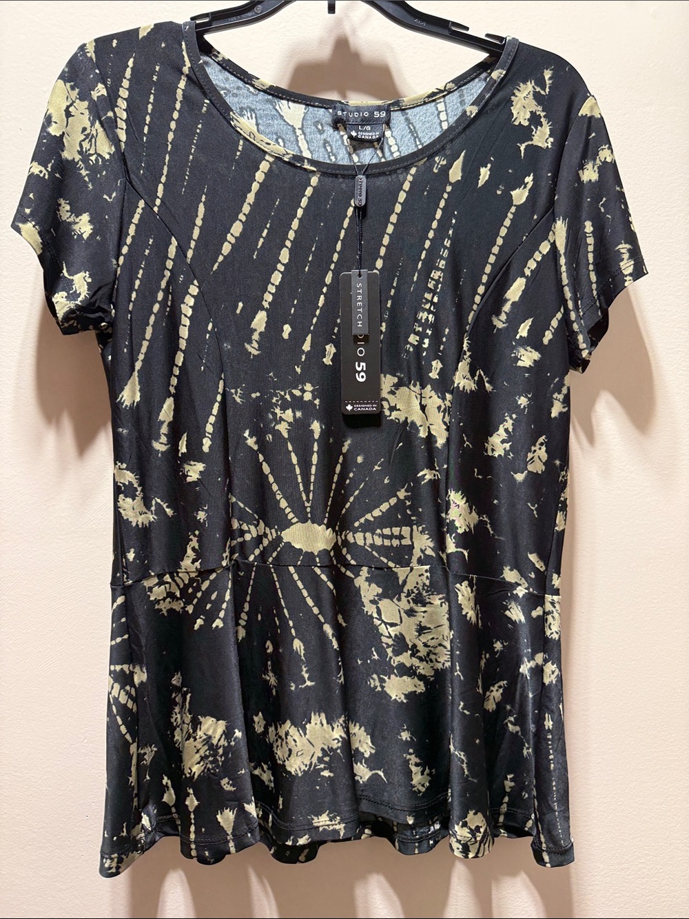 Studio Black Short Sleeve with Light Tan Pattern